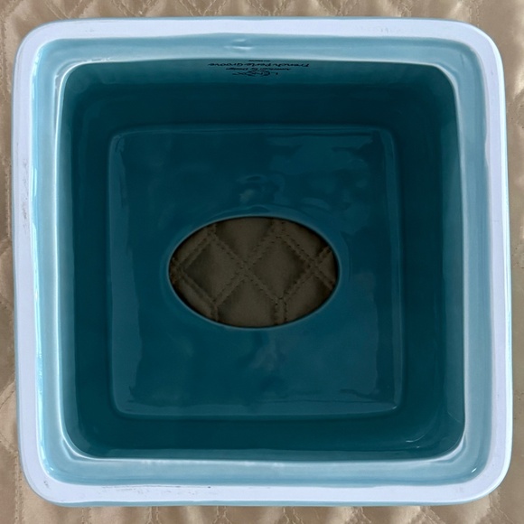 Lenox American by Design French Perle Groove Sq. Ceramic Tissue Holder- Ice Blue - Picture 8 of 10